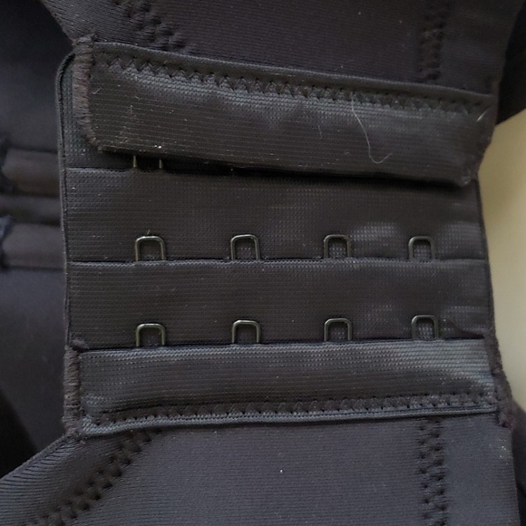 Vanity Fair Full Figure Beauty Back Smoothing Underwire Bra Black, 42G 76380 - Picture 9 of 11